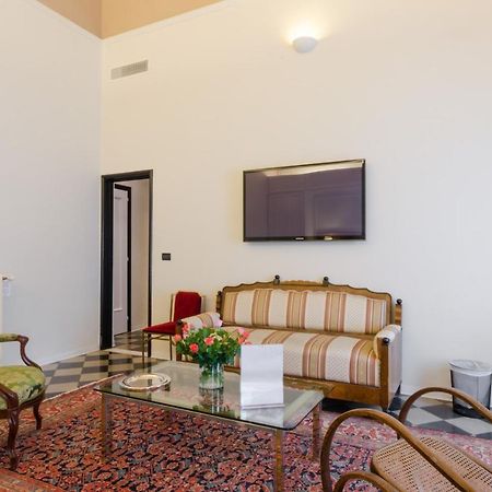 Dimora Novecento Acomodação com café da manhã Pescara Exterior foto